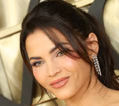 I've Been Wearing One of Meghan Markle's Go-To White Button-Downs