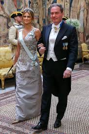 Prinzessin madeleine ist die jüngere schwester von kronprinzessin victoria und tochter von könig mehrere jahre war prinzessin madeleine mit dem anwalt jonas bergstroem liiert, sogar verlobt. Prinzessin Madeleine Steckbrief Und News Gala De