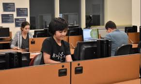 Cậu Bé 14 Tuổi Đỗ Kỳ Thi Kỹ Sư Vật Liệu Nguy Hiểm Cấp Quốc Gia Tại Nhật Bản