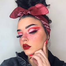 Makeup and beauty by Sophia