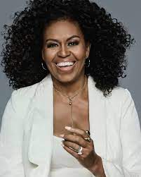 The former first lady has been proudly keeping her natural curly hair on display, stepping out onstage with bro. Former First Lady Michelle Obama Graces The December January Cover Of Essence Magazine In Natura Michelle Obama Hairstyles Natural Hair Styles Michelle Obama