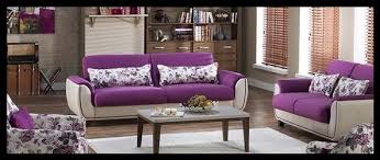 Yeşil tonlar bulunduğumuz sezonun en trendi rengi yeşil; Mor Ile Uyumlu Renkler Ev Dekorasyonu Ornekleri