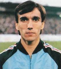 Édes évek hol vagytok ma már komolyabb szerep vár rám, új világ fények, árnyak. Pes Miti Del Calcio View Topic Zoran Vujovic 1982 1988