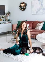 15 emerald home decor ideas for fall. Sydne Style Shows Pretty Holiday Home Decor Ideas With Emerald Green Theme Sydne Style
