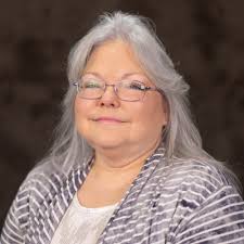 Jennifer Tumey's Instagram, Twitter & Facebook