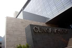 D) las fluoroquinolonas utilizadas son el ciprofloxacino en dosis de 125 mg y el norfloxacino en dosis de 200 mg; Clinica Las Condes The Clinic Reportajes Columnas Entrevistas Y Humor