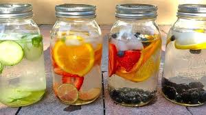 Kamu harus memilih buah maupun sayuran yang tepat sebelum digunakan sebagai bahan infused water. Deretan Manfaat Cara Membuat Infused Water Rumahan Dengan Benar Segarnya Bisa Perbaiki Mood Halaman All Tribunstyle Com