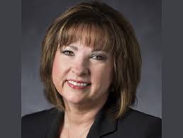 Debra Lockwood's Instagram, Twitter & Facebook