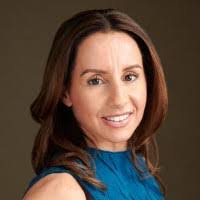 Virginia Fernandes's Instagram, Twitter & Facebook