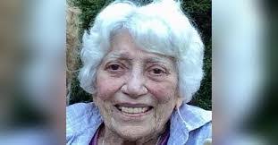 Paula Reiner's Instagram, Twitter & Facebook