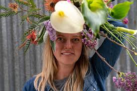 Types of flower pictures, among them red flowers, white flowers, rose flowers, spring flowers, flower wallpapers and other flower images. In Full Bloom Flower Farming And The Roots Of A Growing Movement Good Food Jobs Good Food Jobs