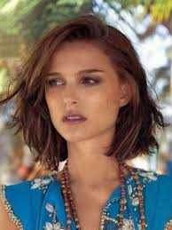 Carre Plongeant Degrade Natalie Portman Et Son Carre Plongeant Degrade Coiffure Carre Plongeant Coiffure Cheveux Carre Carre Plongeant