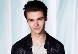Fellix mallard was born on april 20, 1998 in melbourne, australia. Australian Actor Felix Mallard Bio Age Height Weight Net Worth