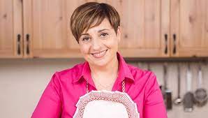 Jun 06, 2021 · benedetta rossi torna in tv con il suo programma fatto in casa con benedetta.dopo un periodo di pausa annunciato dalla cuoca social per motivi familiari, benedetta è tornata in pista con le sue. Benedetta Rossi Ospite Di Muschio Selvaggio Racconta Il Suo Percorso E Il Suo Approccio Al Branded Content