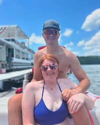 Personality pic that describes meand Elyza #4thofjuly #dalehollowlake  #tennessee #tbisurvivor #boone88strong #lakelife #couple