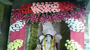 Saraswati maa puja decoration in my school. Saraswati Puja Parikrama 2019 Amazing Pandal Decoration With Colourful Artificial Flowers Youtube