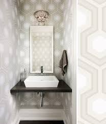 Si vous avez envie d'apporter une note design à un salon morne ou changer l'ambiance de votre chambre, découvrez les papiers peints d'estahome. Quel Papier Peint Pour Des Toilettes Blog Au Fil Des Couleurs Papiers Peints Et Decors Muraux