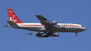 John joseph travolta (born february 18, 1954) is an american actor and singer. John Travoltas Boeing 707 Darf Nach Australien Fliegen Flug Revue