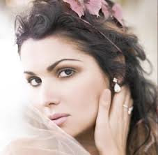 Anna netrebko in salzburg gefeiert. Anna Netrebko Aktuelle News Nachrichten Zur Opernsangerin Welt