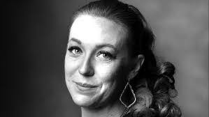 Wendy Bunnell's Instagram, Twitter & Facebook