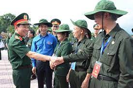 Đường ô tô, view sông. Sang Mai Truyá»n Thá»'ng Lá»±c LÆ°á»£ng Thanh Nien Xung Phong