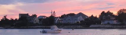 This teen bucket list will give you the funnest things for teenagers to do—friend bonding activities and cool ideas for the most memorable experiences. 110 Fun And Fabulous Things To Do In New England With Kids