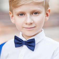 Descoperă colecția pentru copii și adolescenți de la @ponti_moldova din  Shopping MallDova: papioane, cravate și o mulțime de accesorii care adaugă  stil uniformelor și ținutelor de zi cu zi. Vino și alege