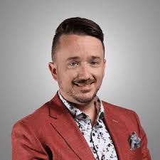 Les membres de la direction et les cadres du CO