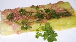 Voila Une Recette Un Peu Oubliee Et Pourtant Tellement Bonne Des Poireaux Vinaigrette A La Francaise Ca Vaut L Poireaux Vinaigrette Poireaux Recette Poireaux