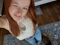 Riley Roberson's Instagram, Twitter & Facebook