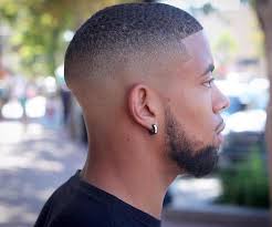 Paul pogba coupes homme black afro coiffure coupes pour. 1001 Idees Coupe Courte Degradee L Entretien Presque Facile Coiffure Homme Coiffure Homme Noir Cheveux Homme
