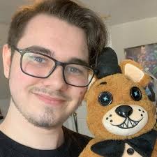 Five Nights at Freddy's: Tales from the Pizzaplex Graphic Novel Collection  Vol. 1 has officially been released! Book and cover designer Jeff Shake has  shared behind-the-scenes photos of the novel's creation 👀 (