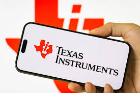TXN Stock Extends Gains To 6th Consecutive Week — Why Are Analysts Bullish?