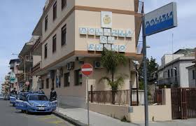 Baccialona pizzaottu) is a town and comune of about 50,000 inhabitants in the north coast of sicily, italy, 40 kilometres (25 mi) from messina towards palermo. Le Barcellona Pozzo Di Gotto Polizia Di Stato Arresta 39enne Nebrodi Newsnebrodi News