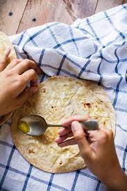 How To Make The Everyday Indian Flatbread Roti Chapati Indian Food Recipes Food Recipes