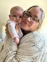 Looking to clean houses or babysit! About me: I'm in the Kendallville area.  I just moved here from North Carolina. I am CPR certified and have my own  transportation. I also have