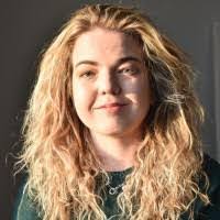 Lisa Landi's Instagram, Twitter & Facebook