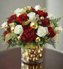 Modern Red And White Christmas Centerpieces Ideas 32 Christmas Flower Arrangements Christmas Floral Christmas Floral Arrangements