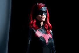 On october 29, 2020, it was announced that season 2 would premiere on january 17, 2021. Batwoman Season 2 Recast Kate Kane Replaced By A New Character Tvline