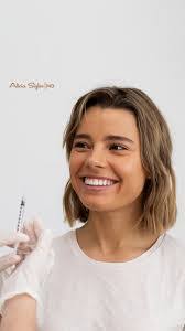 Alicia Sigler's Instagram, Twitter & Facebook