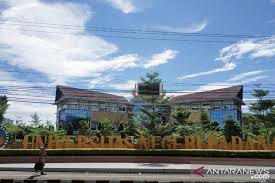 Advertisement johor bahru, 3 dis : Unp Umumkan Beasiswa Unggulan Bagi Calon Mahasiswa S2 Antara Sumbar