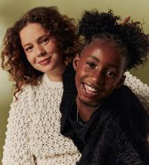 Leandra Leal celebra aniversário da filha, Julia: 'Me fez mãe'