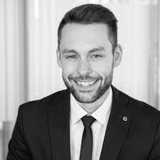 Aktuell sind noch in folgenden filialen schließfächer verfügbar: Paul Plegniere Vertriebstrainer Als Leiter Filialvertrieb Sparda Bank Sudwest Eg Xing