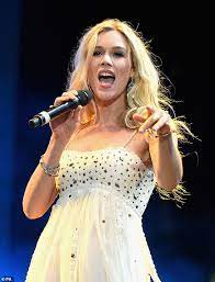 Joss Stone Is Pregnant Singer And American Boyfriend Expecting Baby Daily Mail Online