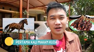 Kebumen memiliki wisata kuliner khas yang terkenal dengan cita rasa yang unik dan sangat pas bagi wisatawan yang ingin mencoba hal baru. Sate Kuda Penambah Stamina Bikin Ketagihan Jogja Street Food By Awan Kuliner