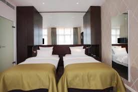 Situated in altstadt district, the inn is set 1.2 km from frauenkirche dresden baroque church. Holiday Inn Dresden Am Zwinger Dresden 2020 Neue Angebote 63 Hd Fotos Bewertungen