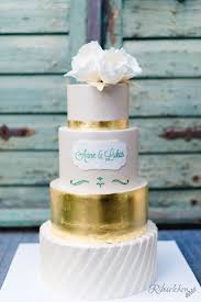 Eine Goldene Hochzeitstorte Hochzeitstorte Hochzeitstorte Mal Anders Schone Hochzeitstorten