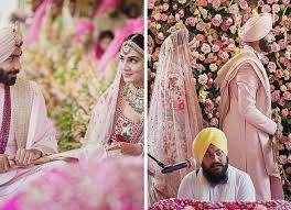 Sanjana, who has hosted several sports shows over the years, is from pune, maharashtra. Jasprit Bumrah And Sanjana Ganesan Looked Resplendent At Their Wedding In Custom Sabysachi Couture Bollywood News Bollywood Hungama