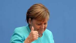 She is also the first german leader who grew up in the communist east. Merkels Rente So Viel Geld Erhalt Die Kanzlerin Voraussichtlich Bald Monatlich Politik