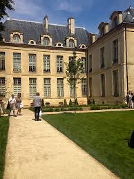 Jardin Des Rosiers Paris Backyard House Styles